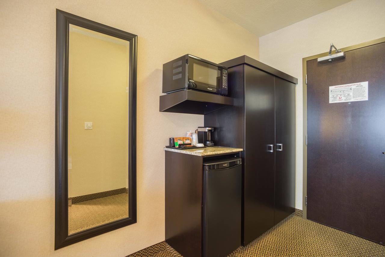 Best Western Wainwright Inn&Suites Exterior foto